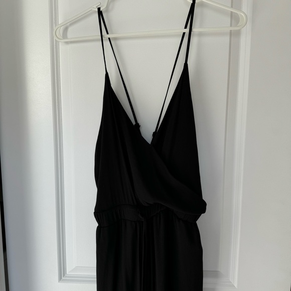 Forever21 Women’s Jumpsuit, Size Medium - Picture 3 of 4